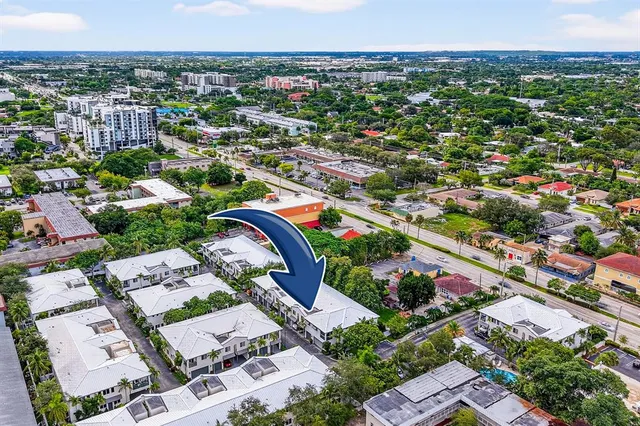 $565,000 | 737 Southeast 1st Court, Unit 737, Pompano Beach, FL 33060