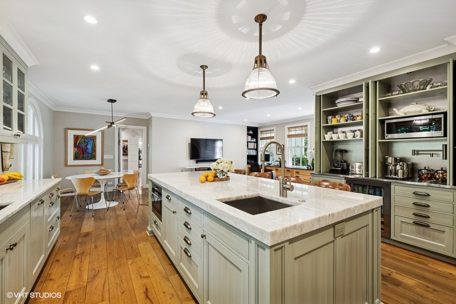 855 Sheridan Road Highland Park, IL 60035 - Photo 22 of 62