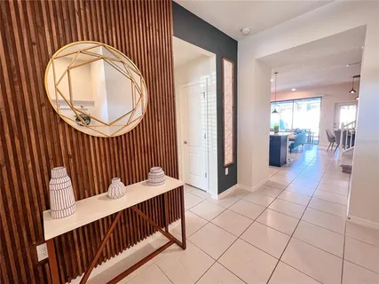 a view of livingroom with furniture