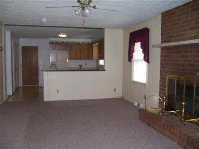 167 Woodlark Road Versailles, KY 40383 - Photo 7 of 17 Den and dining area entering into kitche