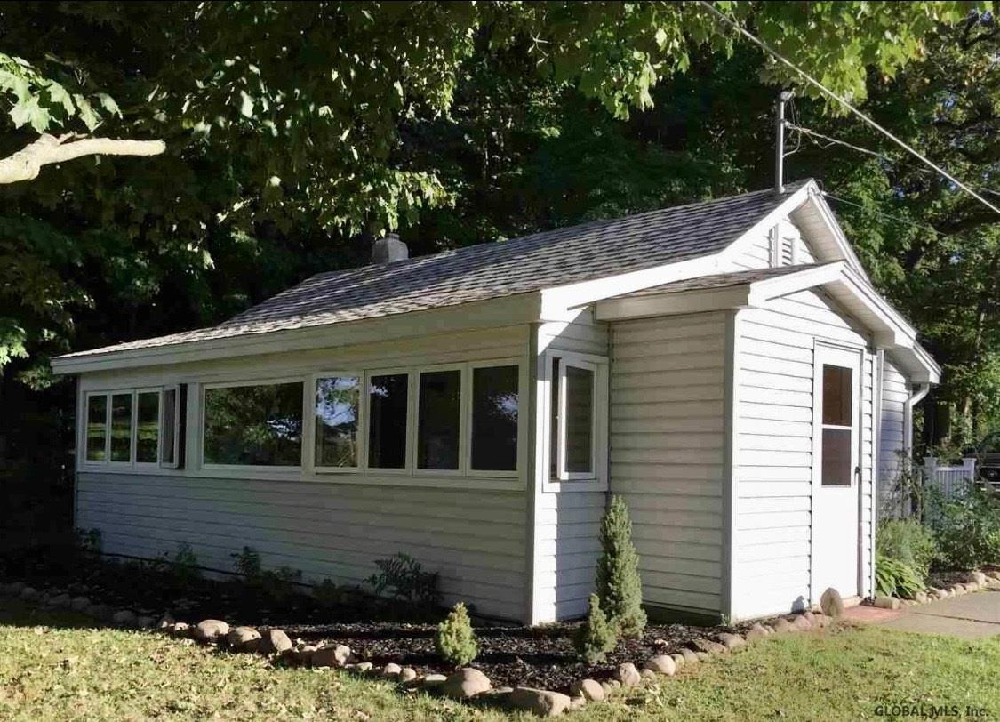 15 Old State Road Mechanicville, NY 12118 - Photo 1 of 33 Photo 1