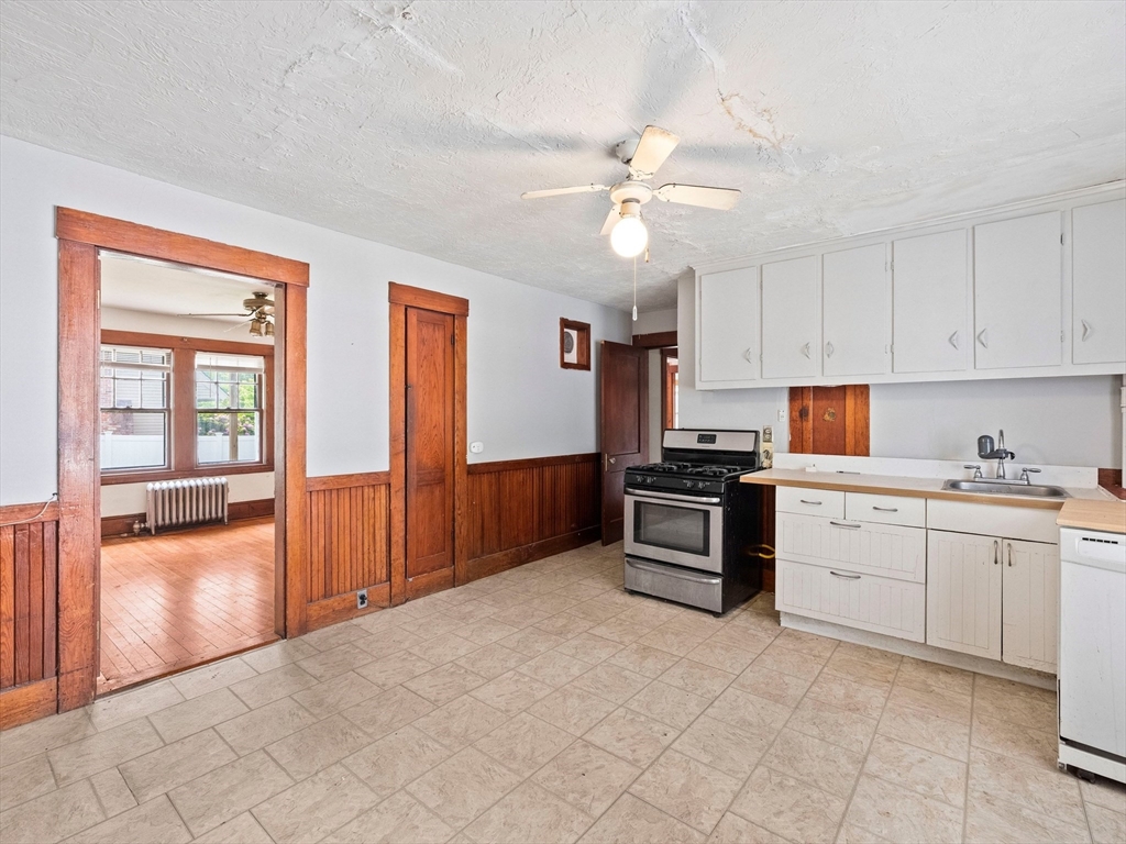 104 Great Road Maynard, MA 01754 - Photo 12 of 36