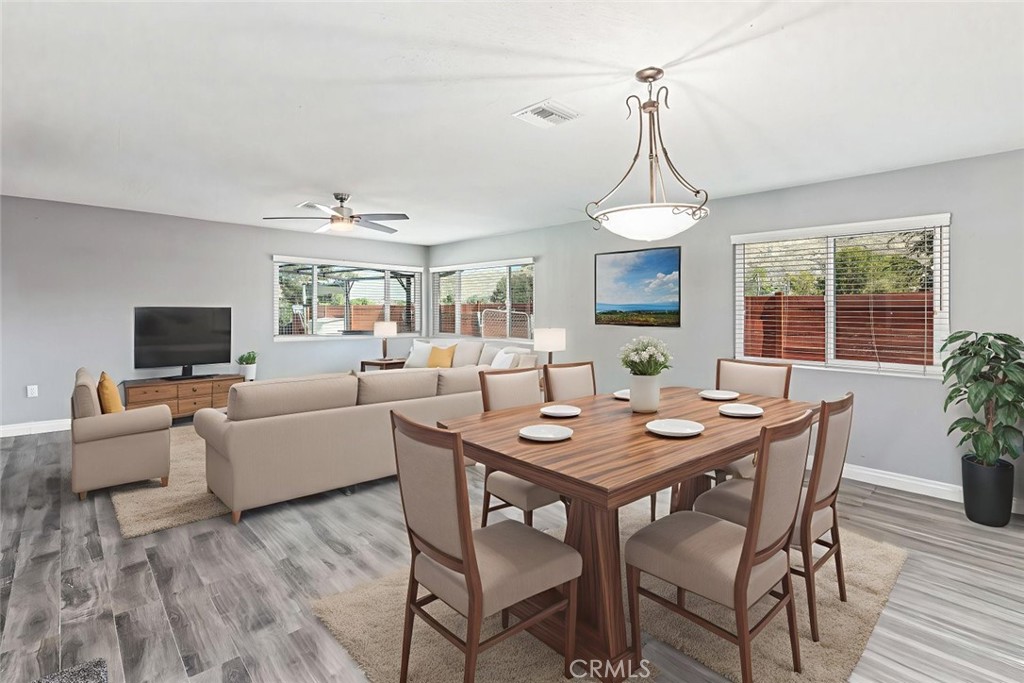 40312 Raymer Road Hemet, CA 92544 - Photo 10 of 35 Family Room/dining room virtually staged