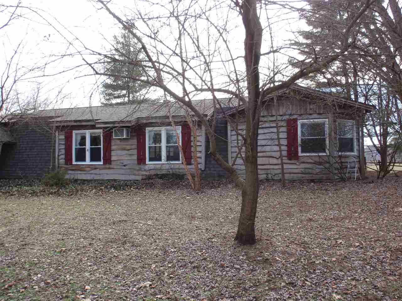 4566 Sand Pit Road Bedford, IN 47421 - Photo 1 of 24