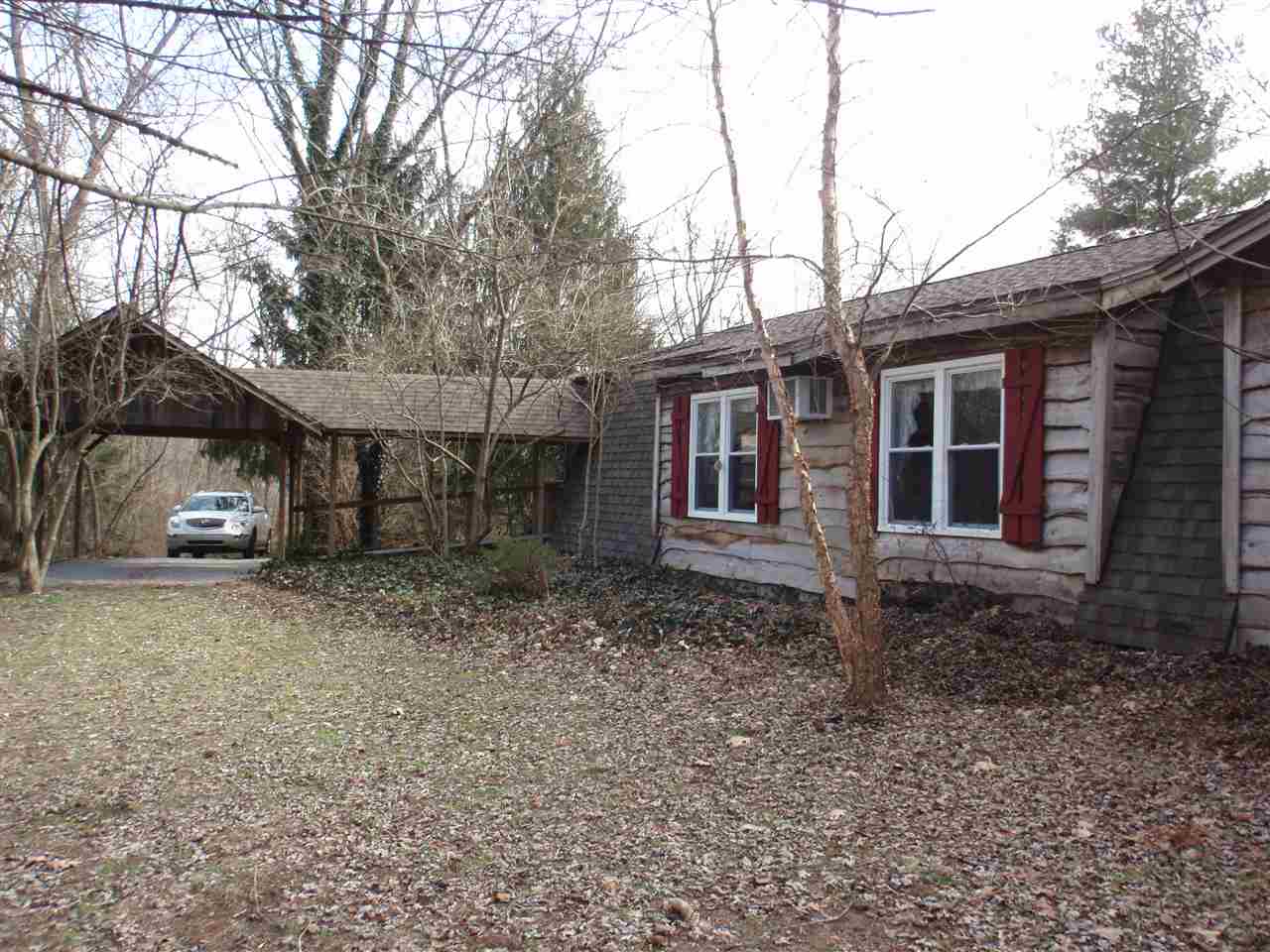 4566 Sand Pit Road Bedford, IN 47421 - Photo 3 of 24