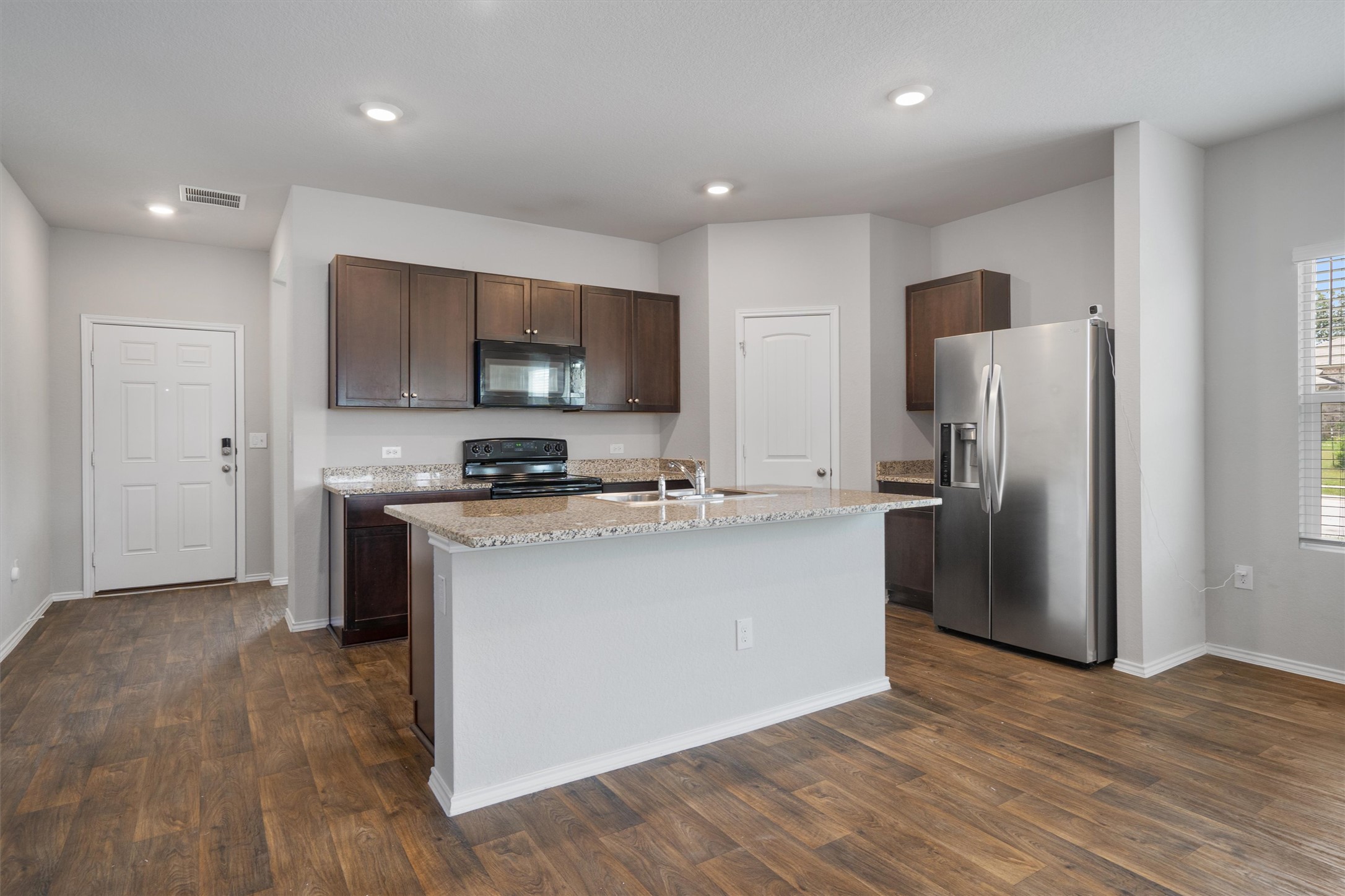 6121 Ronee Leah Drive Austin, TX 78724 - Photo 2 of 30