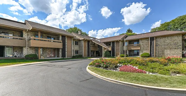 $169,900 | 2101 Good Hope Road, Unit 207, Glendale, WI 53209