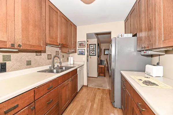$169,900 | 2101 Good Hope Road, Unit 207, Glendale, WI 53209