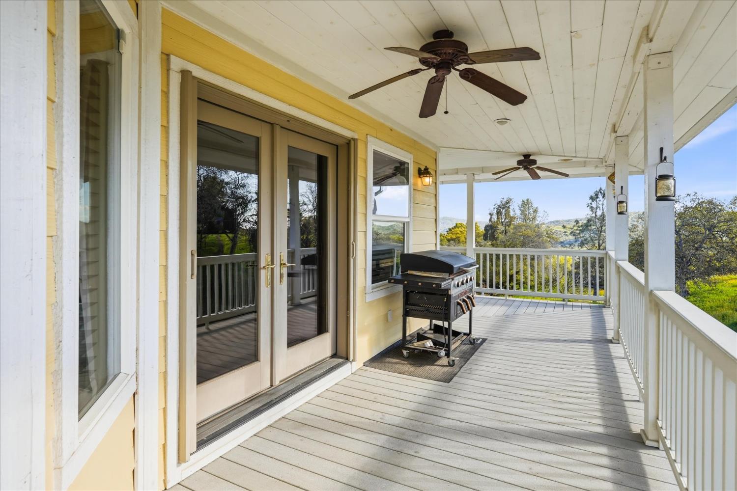 29348 Powder Horn Way Coarsegold, CA 93614 - Photo 6 of 66