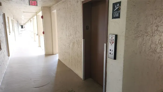 $208,000 | 3576 Lake Bayshore Drive, Unit K209, Bradenton, FL 34205