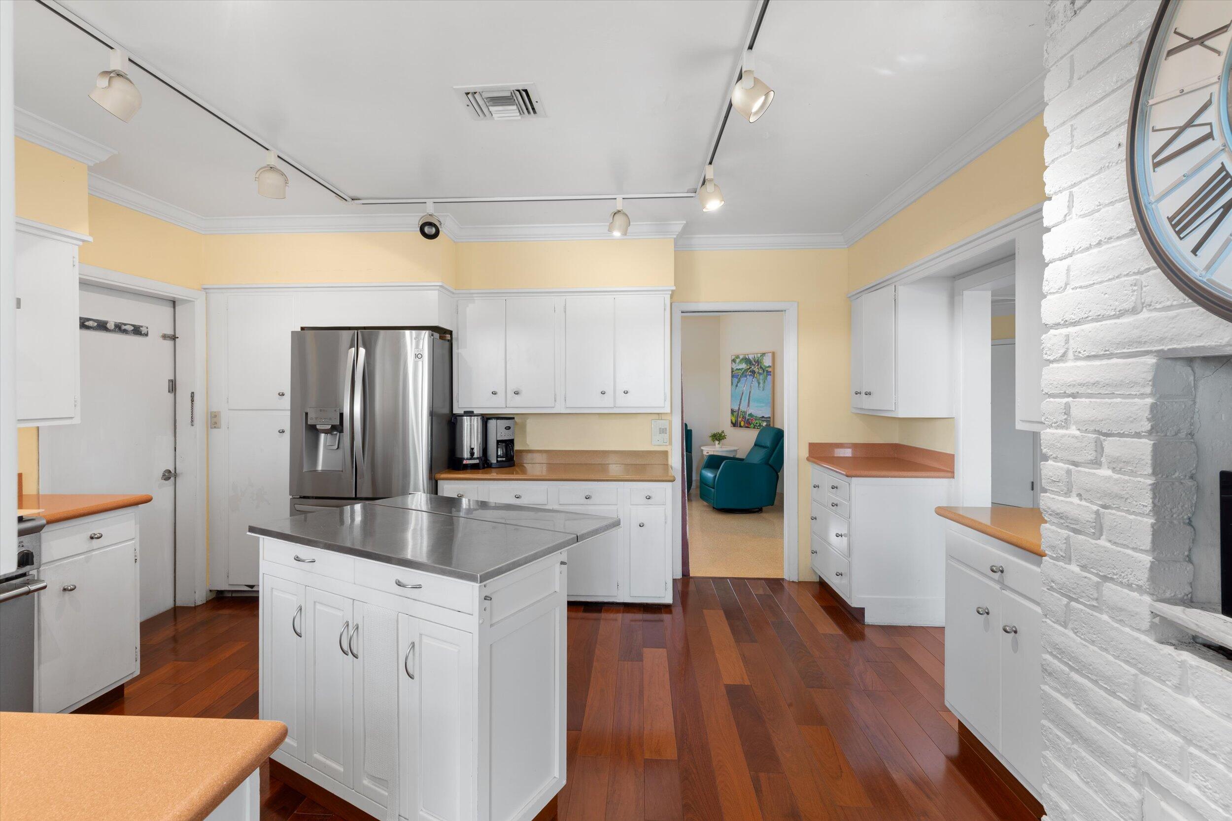 3446 Riviera Drive Key West, FL 33040 - Photo 30 of 73 80-405