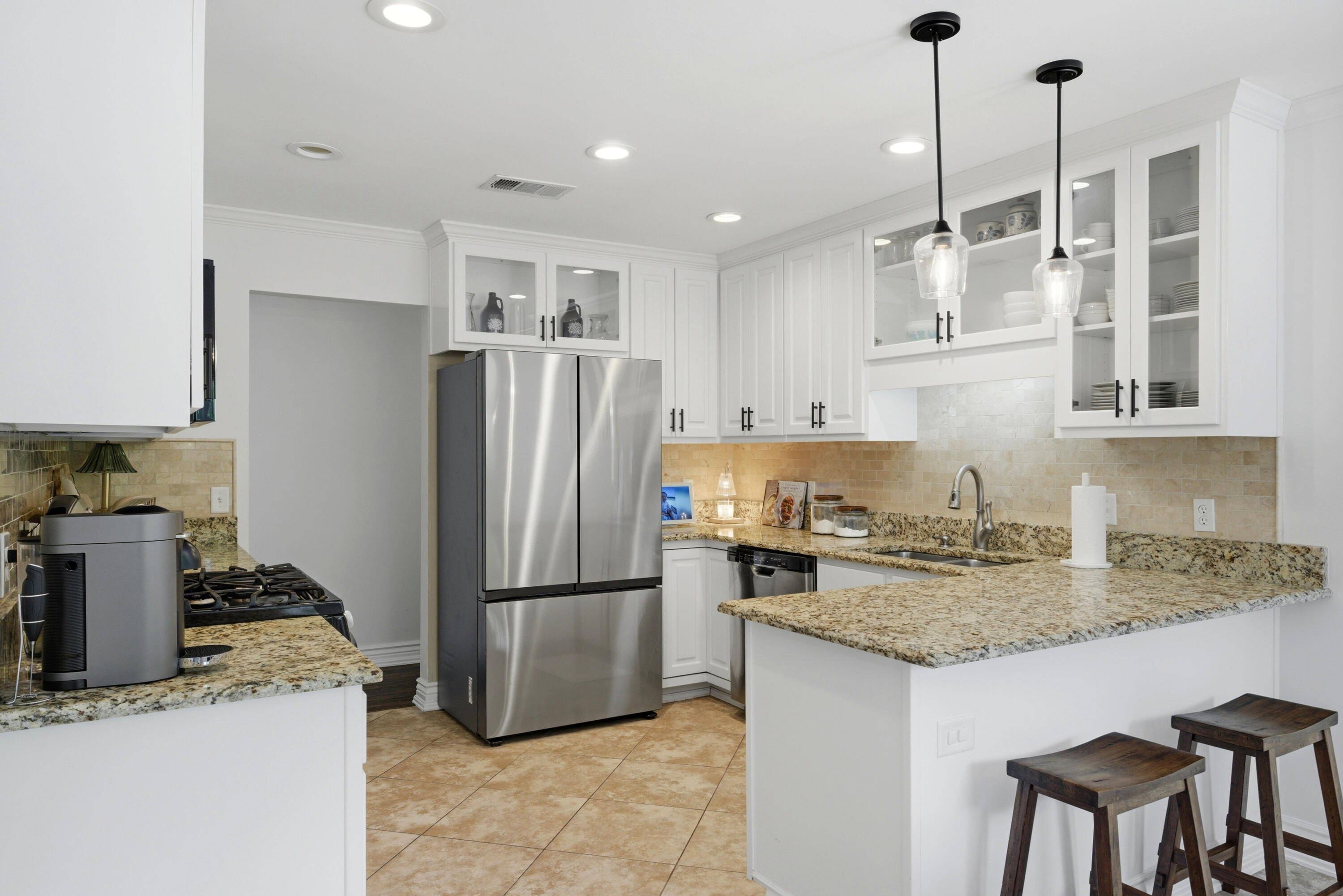 6032 Forest Green Road Pensacola, FL 32505 - Photo 8 of 37 Kitchen