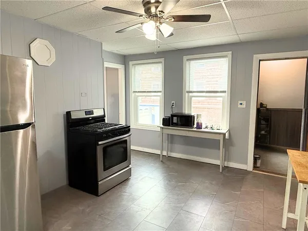 $2,350 | 53 Hadwin Street, Unit 2, Central Falls, RI 02863