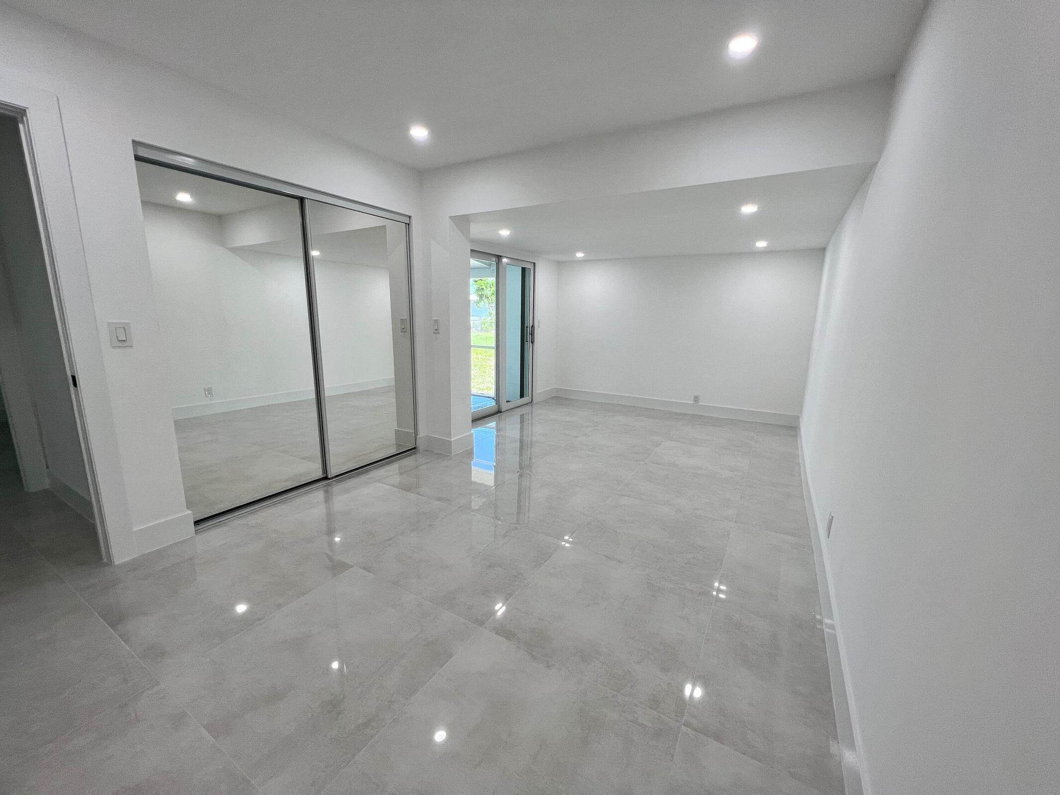 132 Davis Road Palm Springs, FL 33461 - Photo 15 of 24 20220403184858314770000000-o