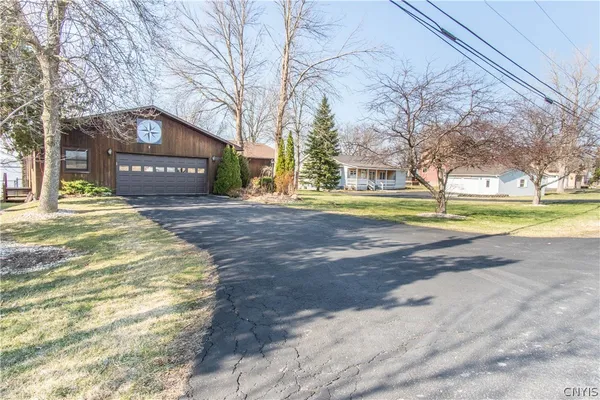 $599,900 | 20949 Storrs Road, Hounsfield, NY 13685