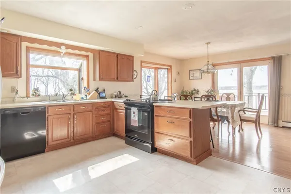 $599,900 | 20949 Storrs Road, Hounsfield, NY 13685