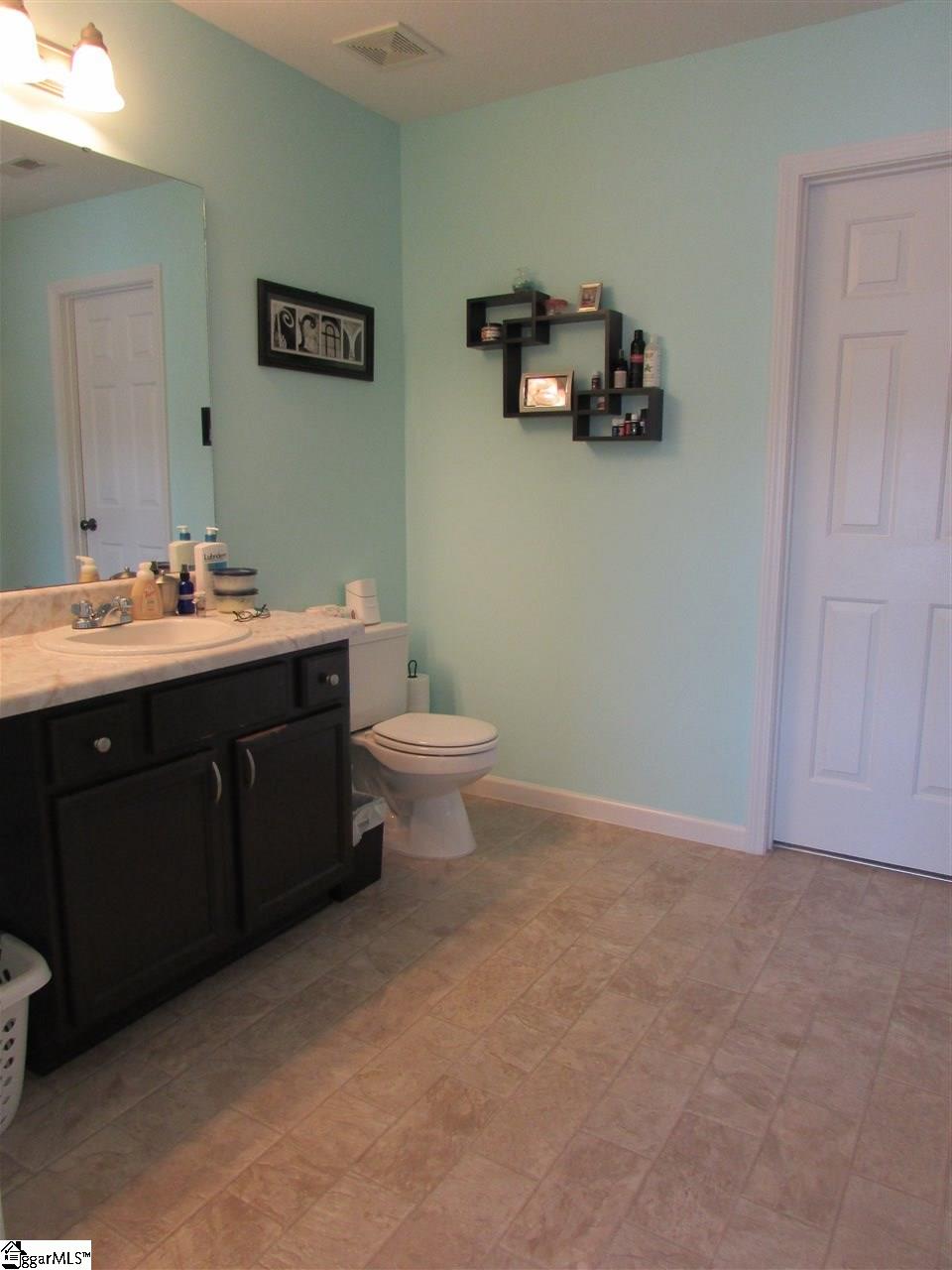 2 Whitethorn Lane Greenville, SC 29607 - Photo 12 of 23