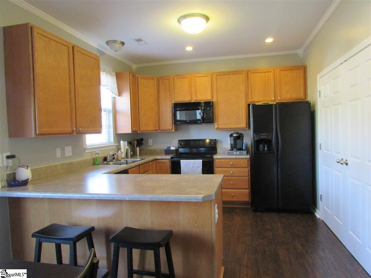 2 Whitethorn Lane Greenville, SC 29607 - Photo 8 of 23