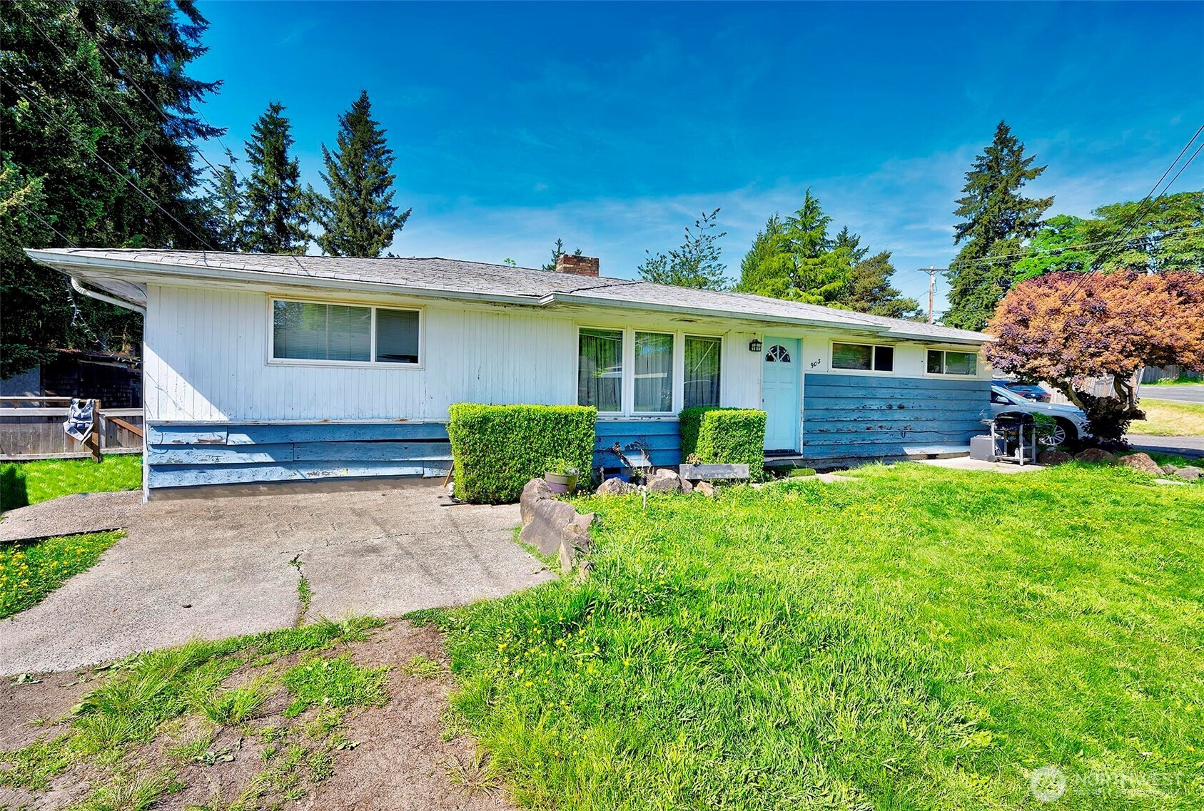 903 Logan Road Lynnwood, WA 98036 - Photo 2 of 11