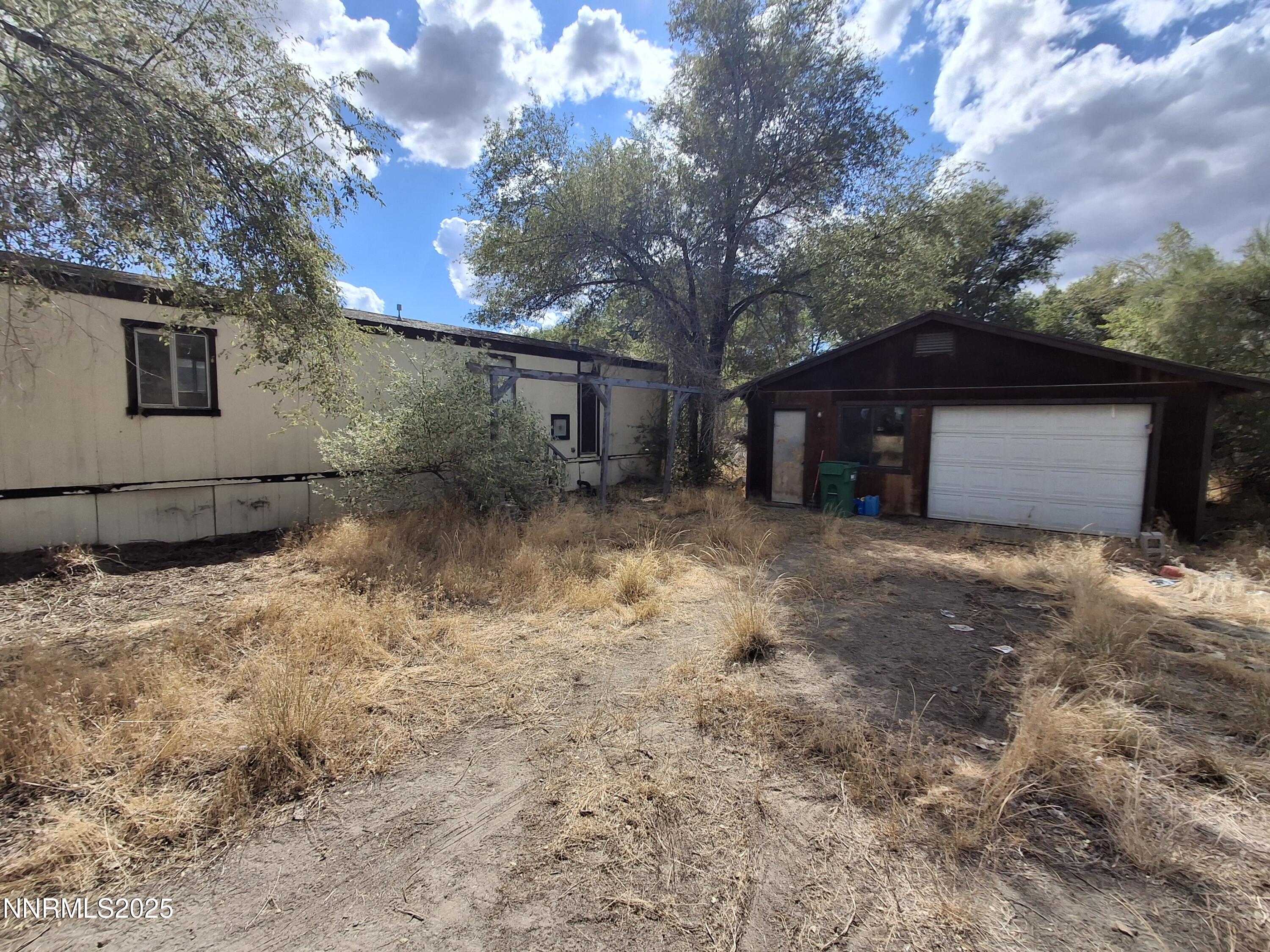 17845 Owl Court Reno, NV 89508 - Photo 7 of 14 a view of a house with a snow