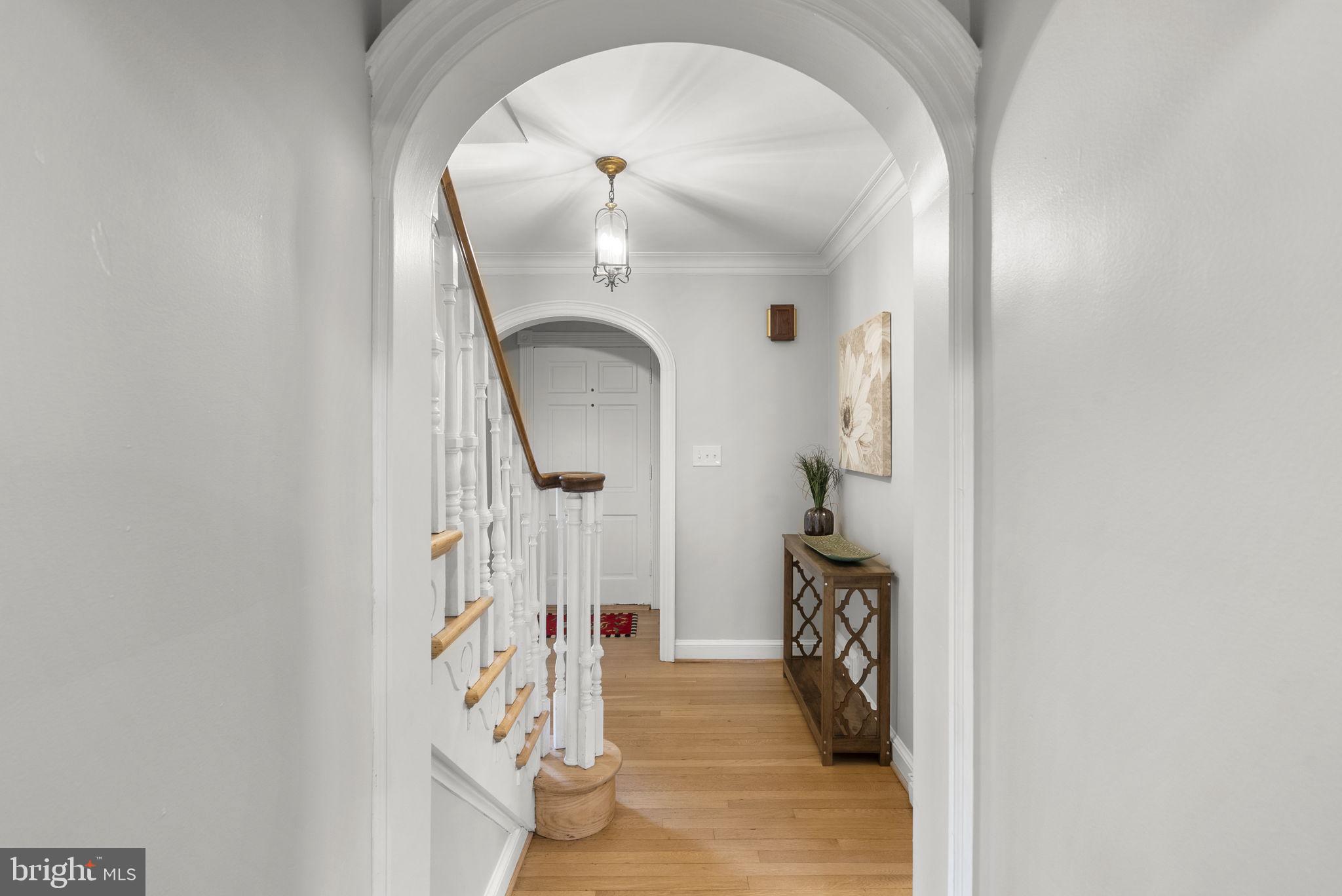 16510 Batchellors Forest Road Olney, MD 20832 - Photo 13 of 62 Charming Foyer