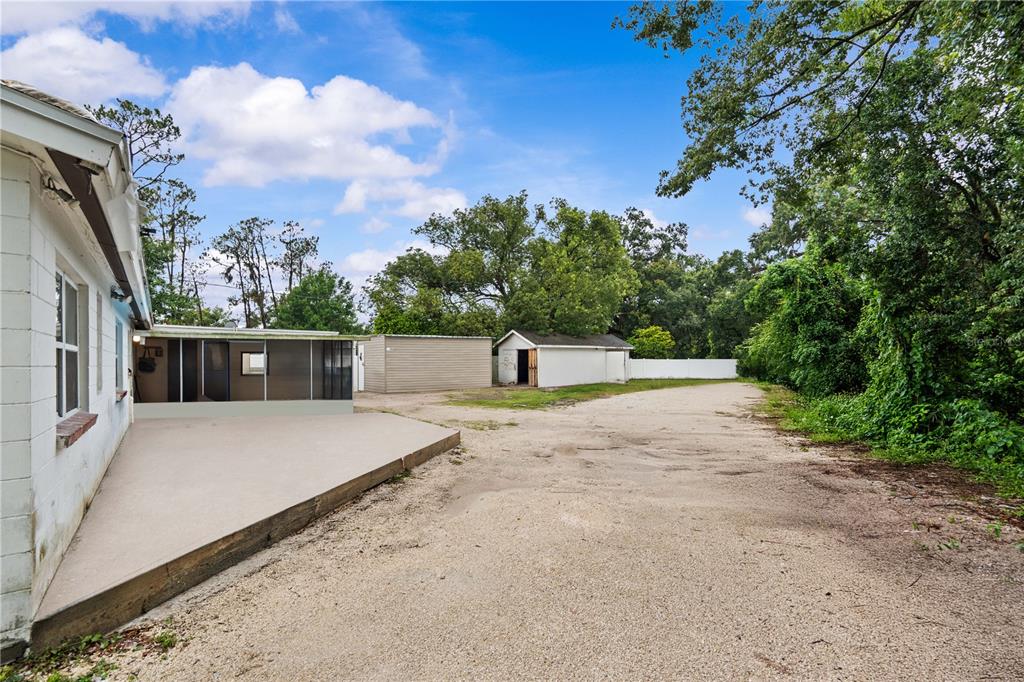 13002 East Wheeler Road Dover, FL 33527 - Photo 20 of 22 a view of a outdoor space