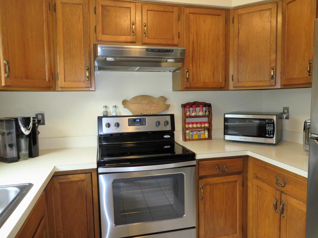 64 Cadogan Way, Unit 64 Nashua, NH 03062 - Photo 4 of 31