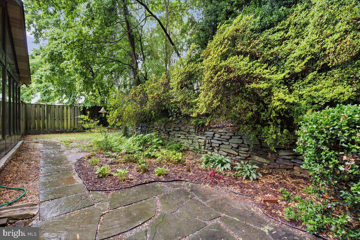 10802 Lockridge Drive Silver Spring, MD 20901 - Photo 22 of 45