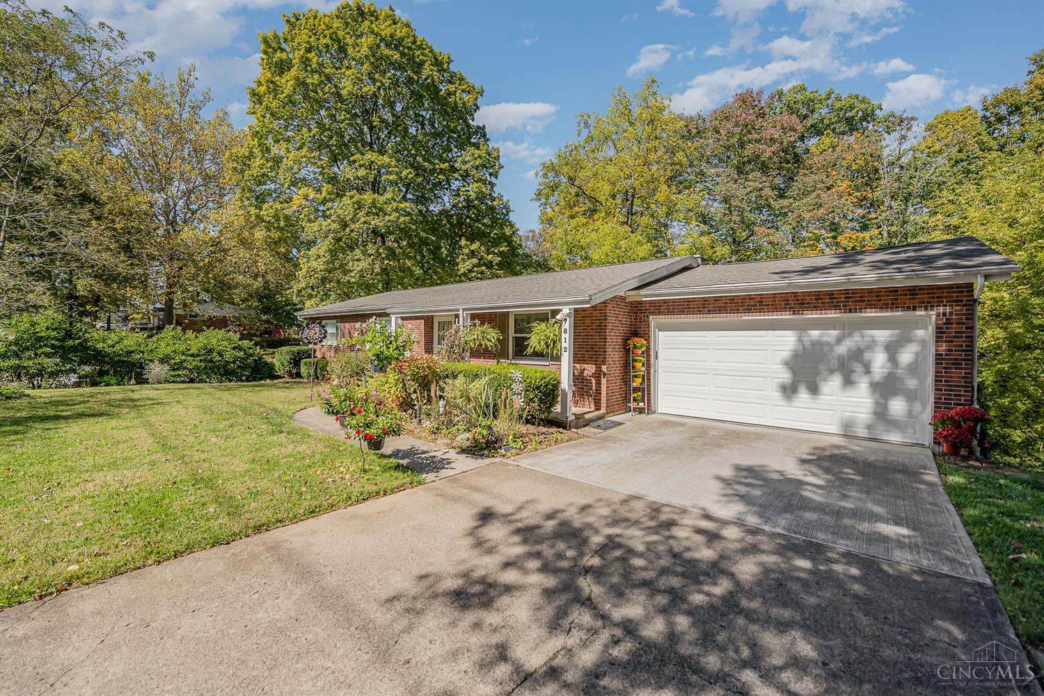 7812 Dimmick Road West Chester, OH 45241 - Photo 3 of 29 Gallery Image 3