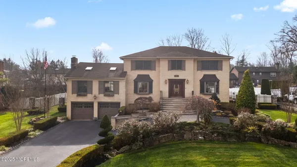 $1,425,000 | 41 Thomas Drive, Manalapan, NJ 07726