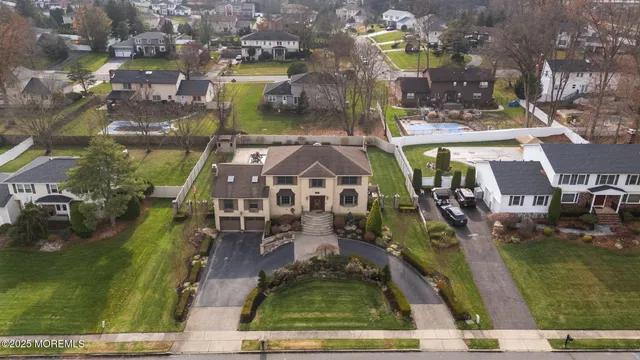$1,425,000 | 41 Thomas Drive, Manalapan, NJ 07726