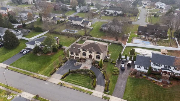 $1,425,000 | 41 Thomas Drive, Manalapan, NJ 07726