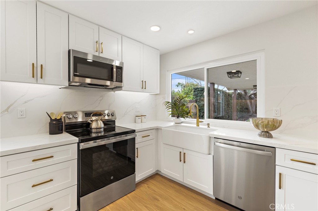 7848 Calmcrest Drive Downey, CA 90240 - Photo 11 of 36