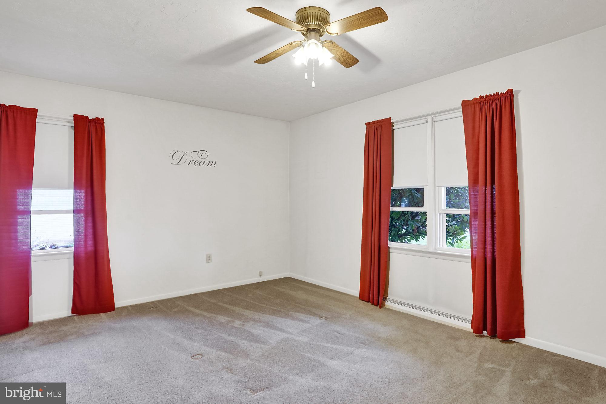 3570 Board Road York, PA 17406 - Photo 14 of 28 Gallery Image 14