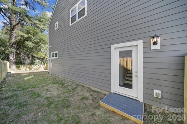 $3,000 | 2432 Arty Avenue, Charlotte, NC 28208
