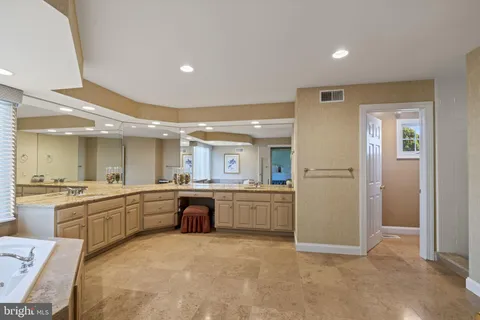 $1,995,000 | 309 Durham Drive, Villanova, PA 19085