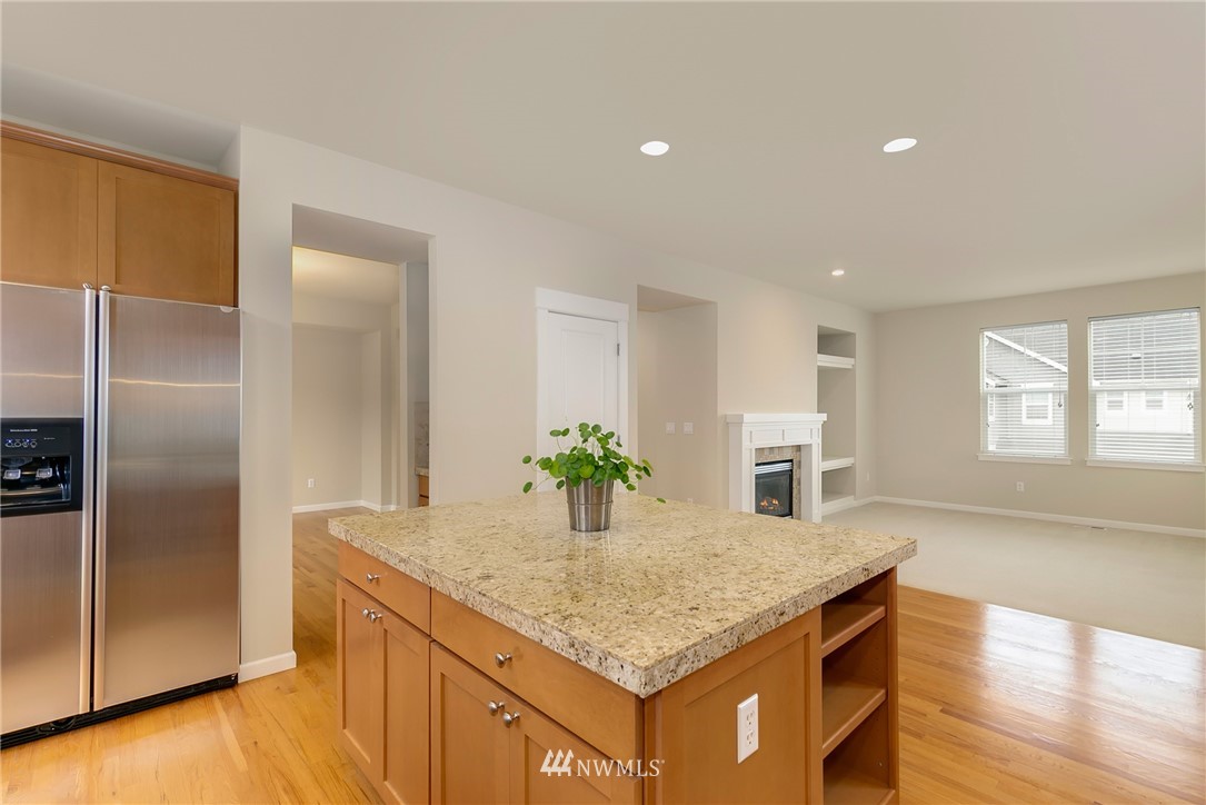 5616 Northeast 5th Court Renton, WA 98059 - Photo 11 of 24