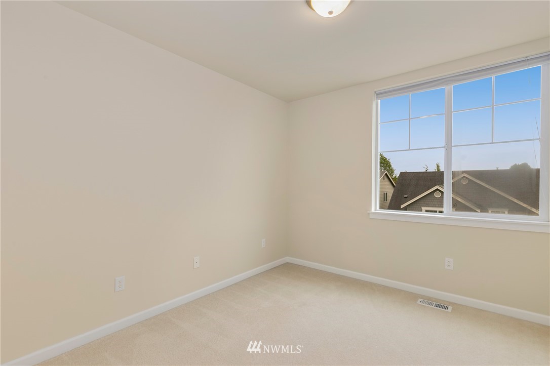 5616 Northeast 5th Court Renton, WA 98059 - Photo 16 of 24