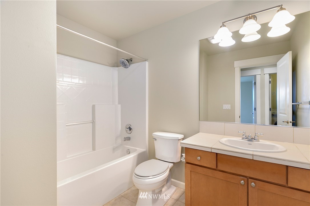 5616 Northeast 5th Court Renton, WA 98059 - Photo 18 of 24