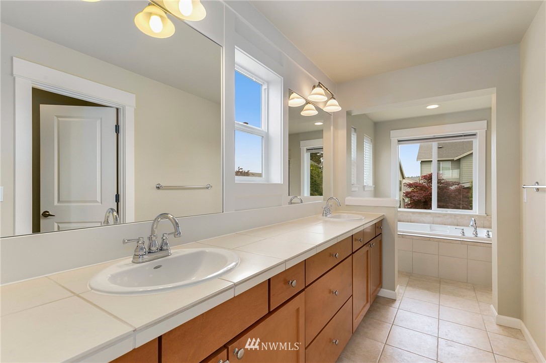 5616 Northeast 5th Court Renton, WA 98059 - Photo 21 of 24