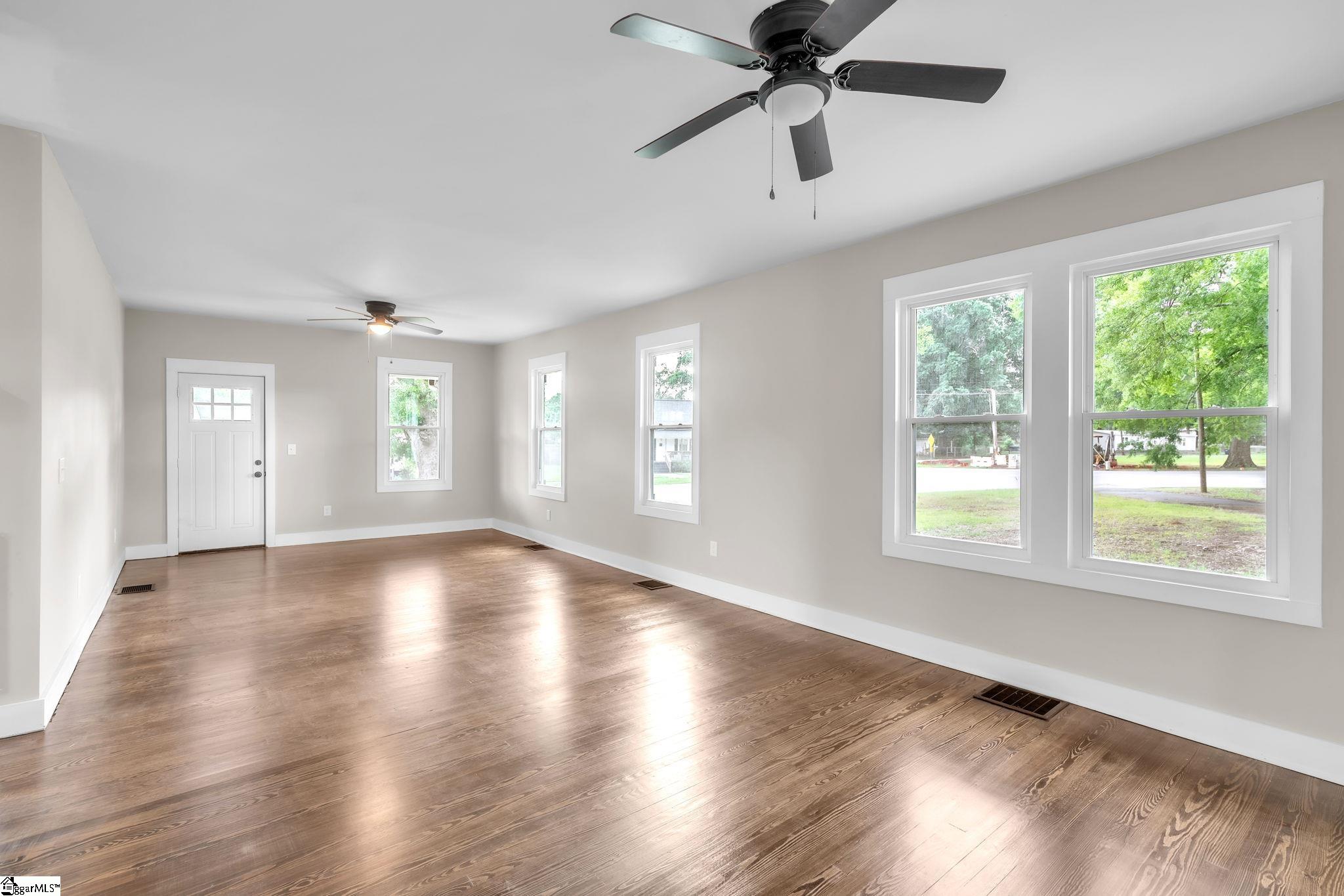 301 Anderson Street Pelzer, SC 29669 - Photo 6 of 31