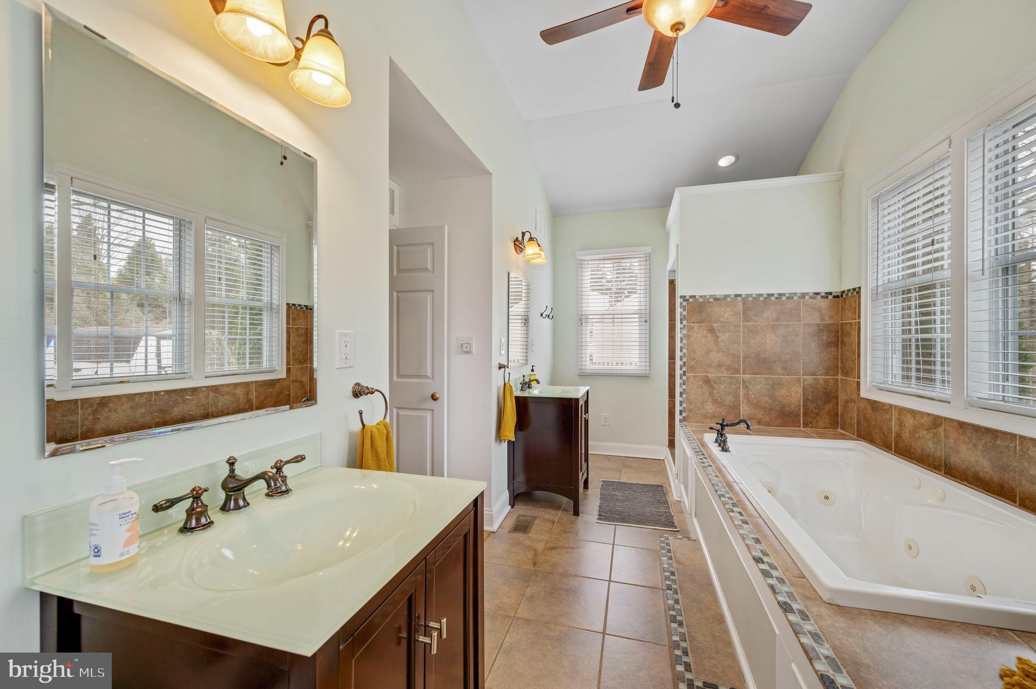 62 Grubb Road Malvern, PA 19355 - Photo 30 of 48 Spa Like Primary Bathroom