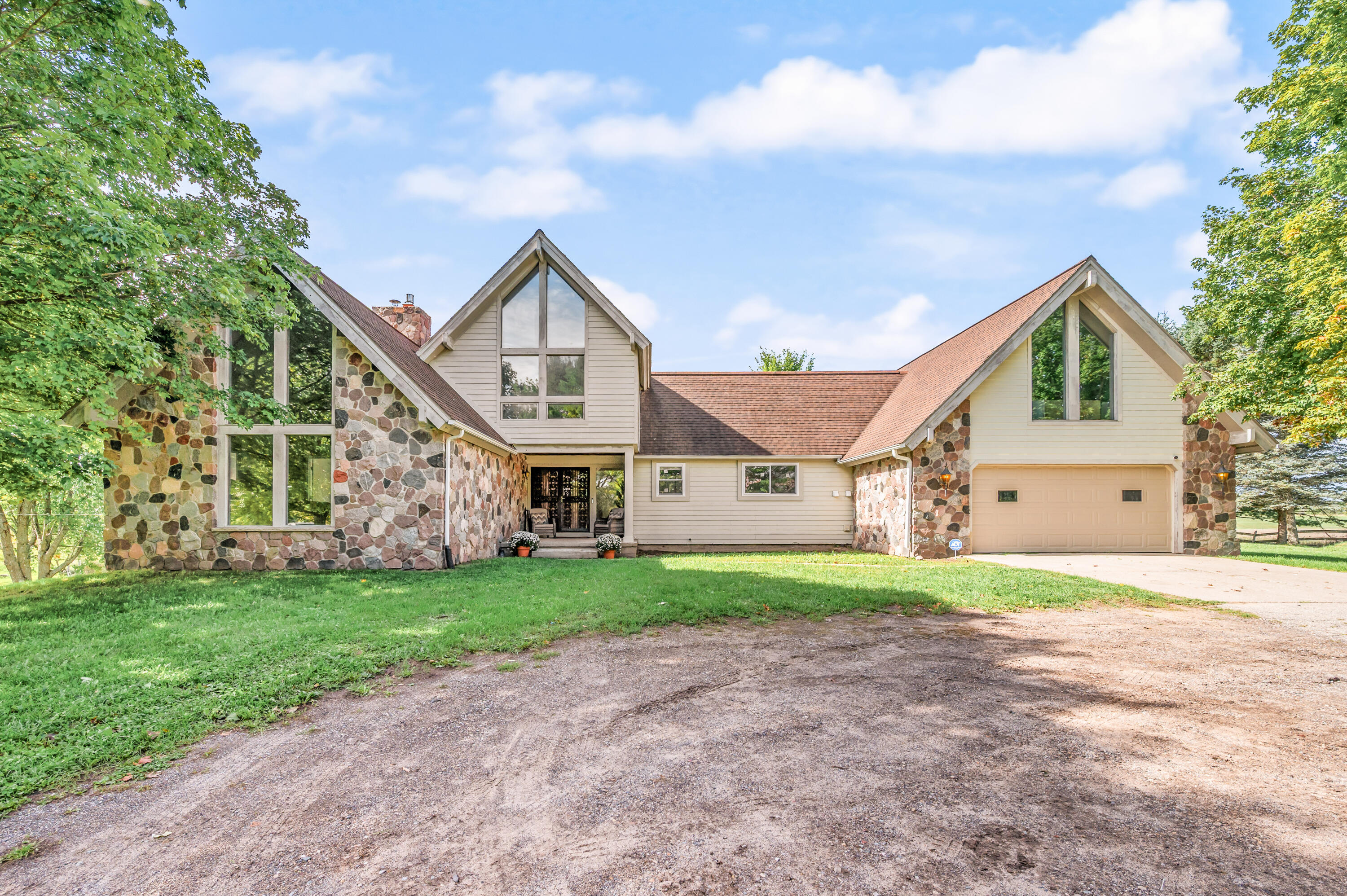 11421 South Deer Lake Road Reed City, MI 49677 - Photo 1 of 77 11421-SDeerLakeRd-RC-28