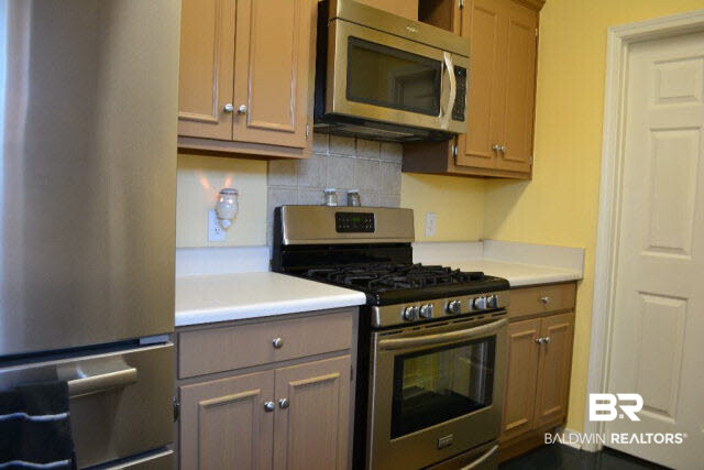 2505 Field Brook Drive Mobile, AL 36695 - Photo 9 of 19 New built-in microwave.