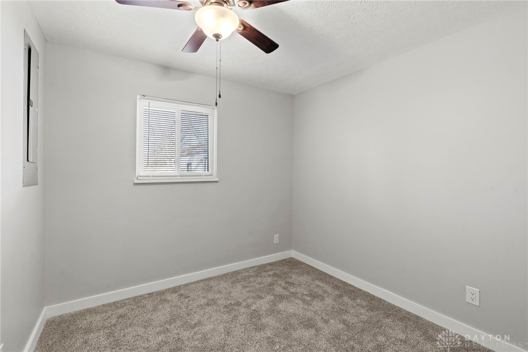 2942 Lantz Road Beavercreek, OH 45434 - Photo 17 of 34