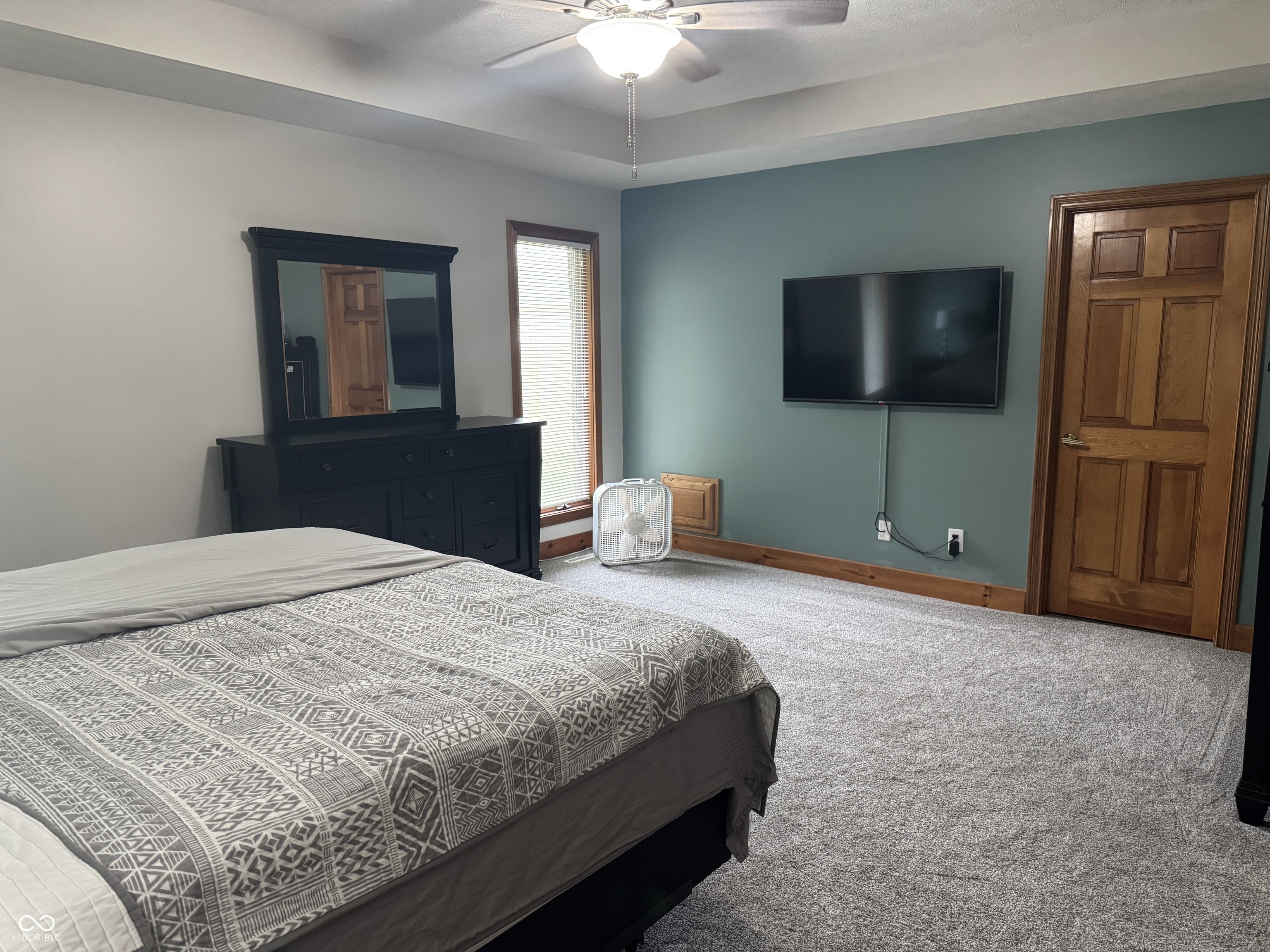 2550 16th Street Columbus, IN 47201 - Photo 4 of 6 Gallery Image 4