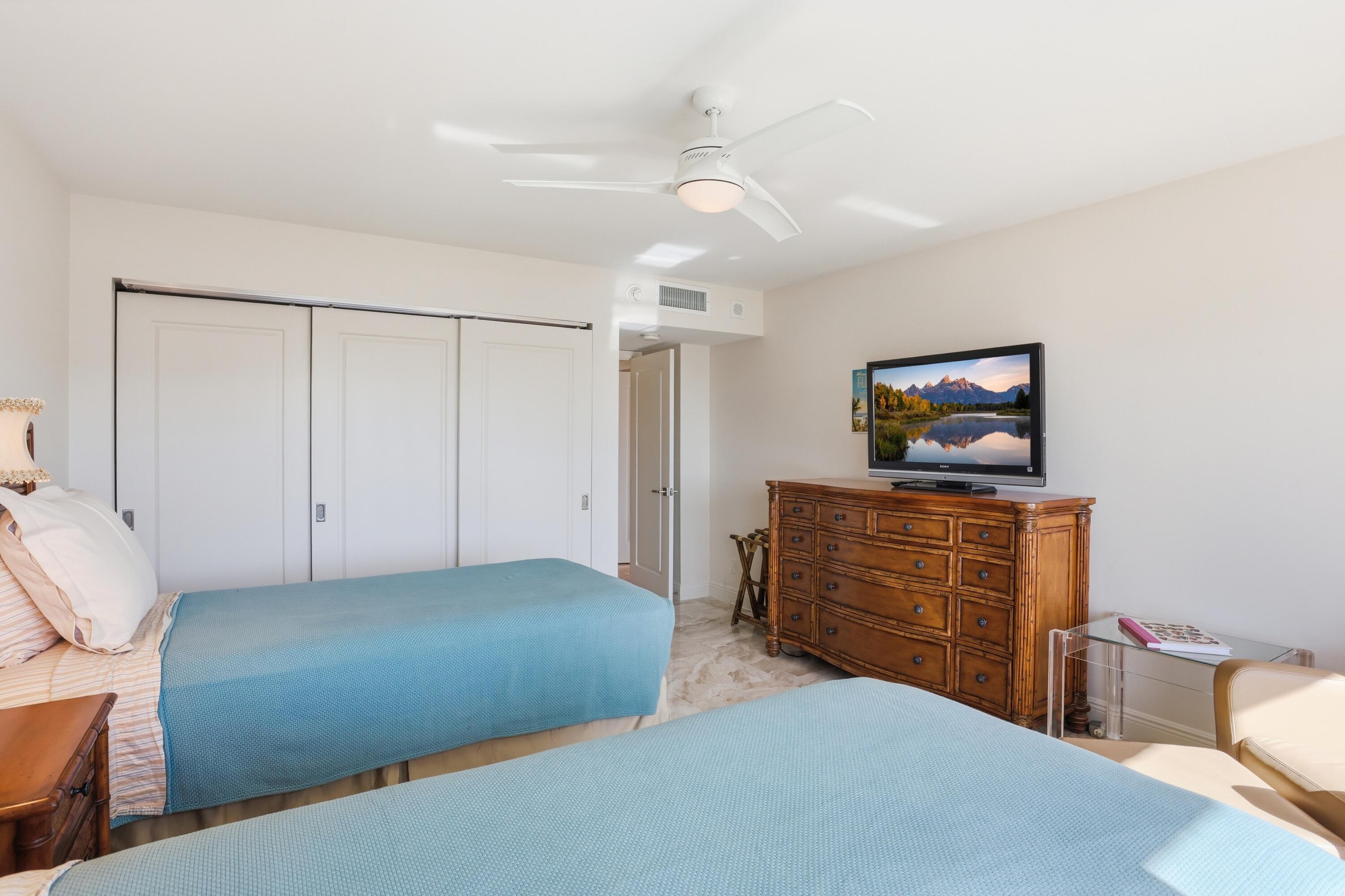 2066 North Ocean Boulevard, Unit 14NW Boca Raton, FL 33431 - Photo 25 of 39 GUEST SUITE