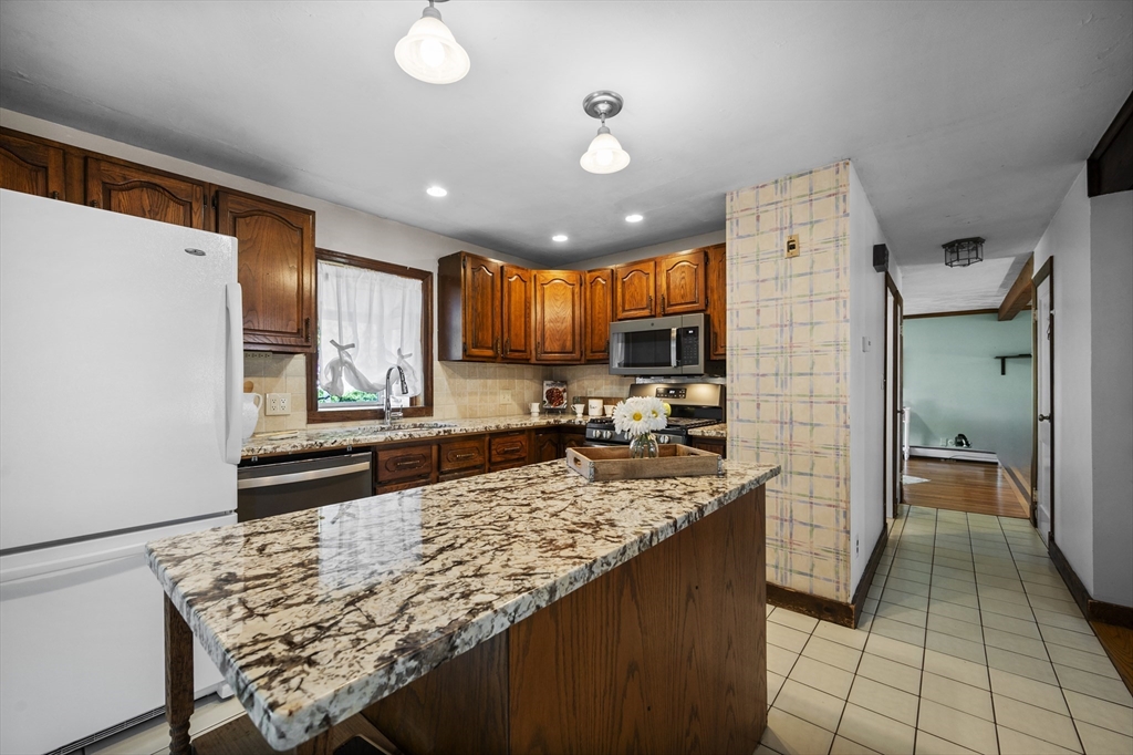 12 Catalina Road Lynn, MA 01905 - Photo 14 of 37 Gallery Image 14
