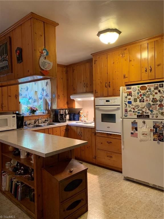 490 Calvin Sowers Road Lexington, NC 27295 - Photo 3 of 8 Gallery Image 3