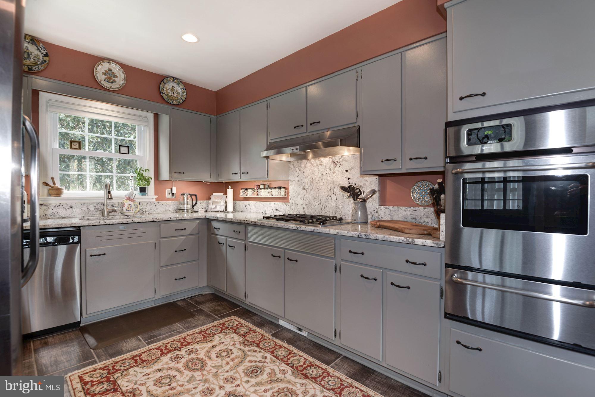 4560 Seminary Road Alexandria, VA 22304 - Photo 7 of 37